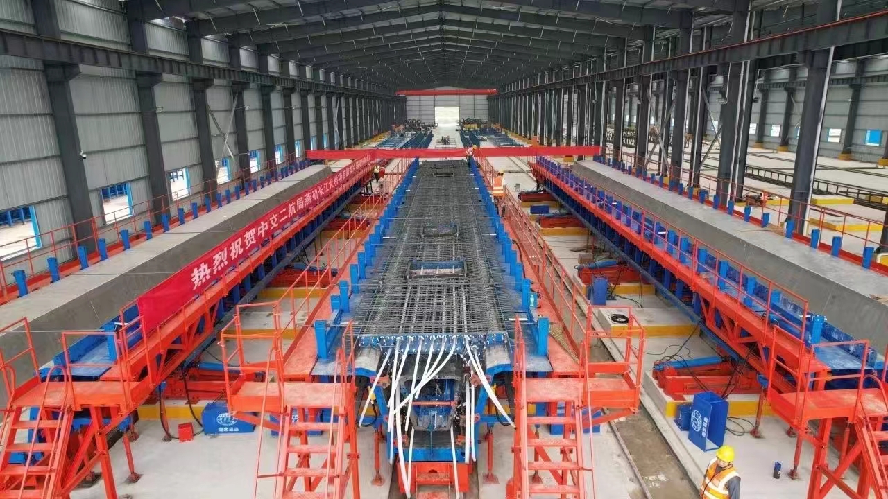 中交二航局湖北燕矶长江大桥智慧梁厂